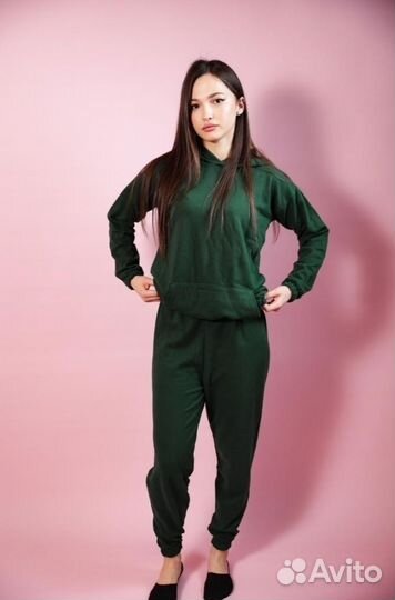 Спортивный костюм женский