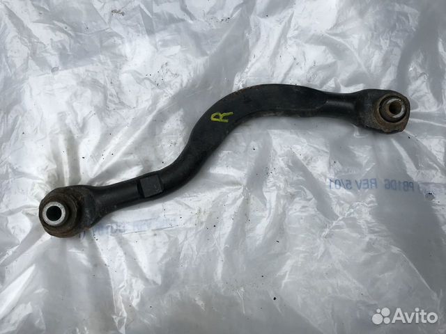 Рычаг задний верхний правый Cadillac SRX II 09-16