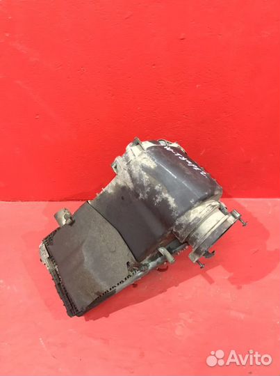 Корпус воздушного фильтра туарег 2002-2010