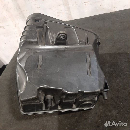 Корпус воздушного фильтра Porsche Macan 95B 3.0