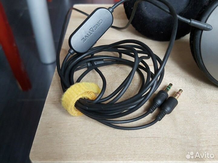 Наушники credtive