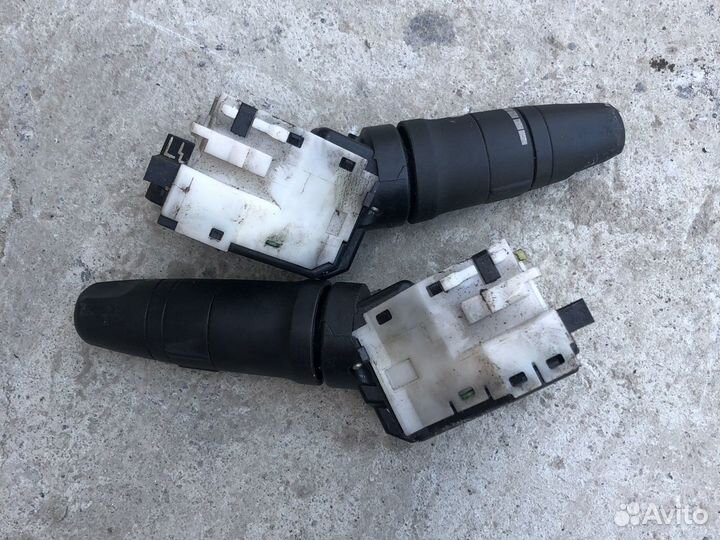 Подрулевой переключатрль Note E11