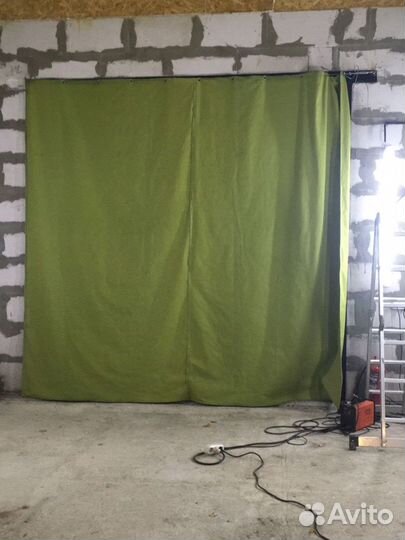 Брезентовая штора в гараж
