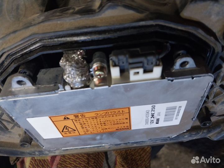 Блок ксенона nissan