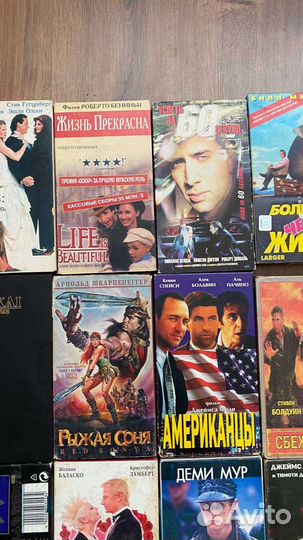 Видеокассеты и DVD