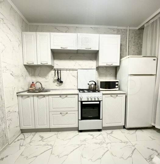 1-к. квартира, 42 м², 2/5 эт.