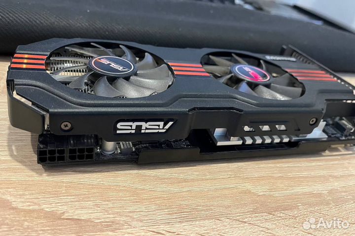 Видеокарта asus GeForce GTX 560 Ti 1 Гб gddr5