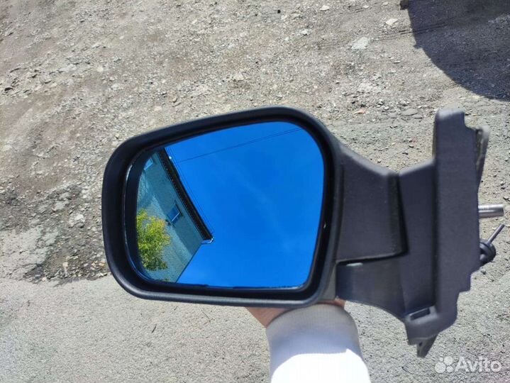 Зеркало нива