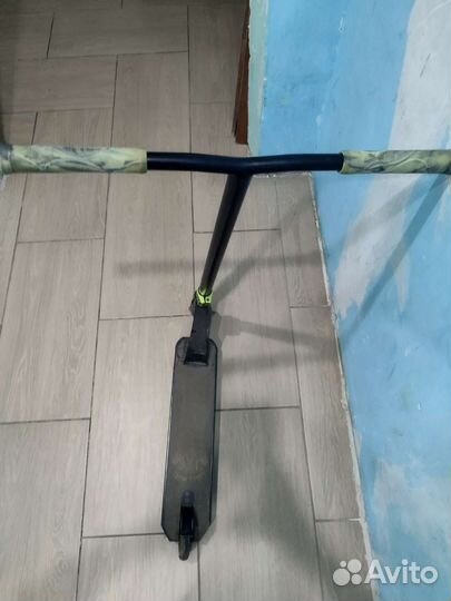 Трюковой самокат (набор шестигранников в подарок)