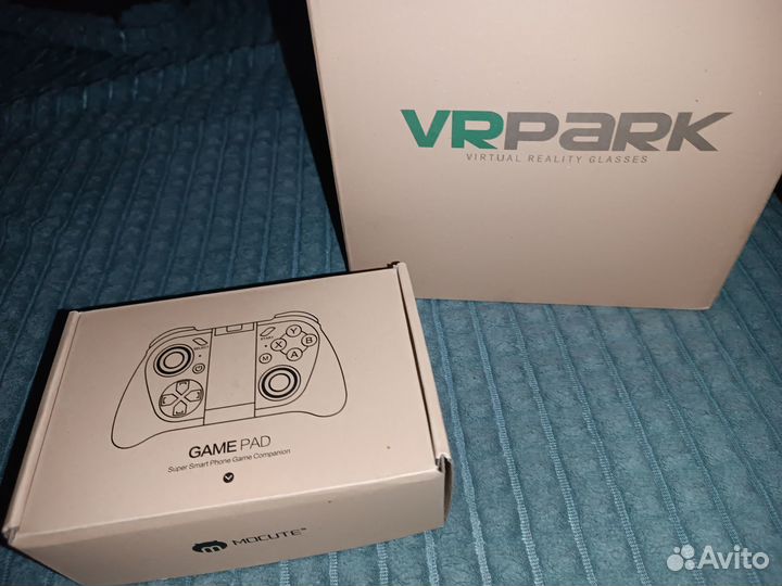 Очки виртуальной реальности с джостиком vrpark