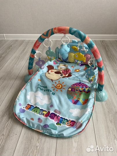 Развивающий коврик с пианино