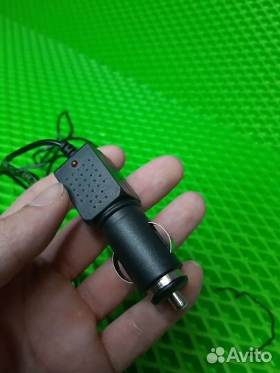 Описание Автомобильное зарядное устройство GAL UC