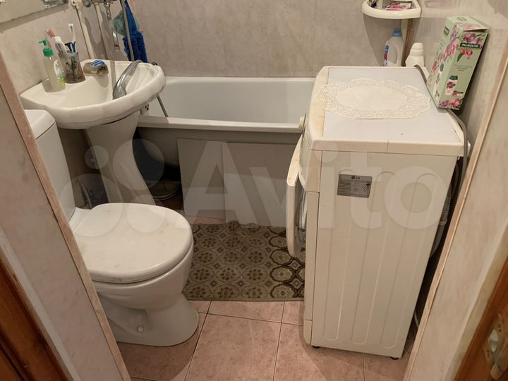 2-к. квартира, 42,7 м², 4/4 эт.