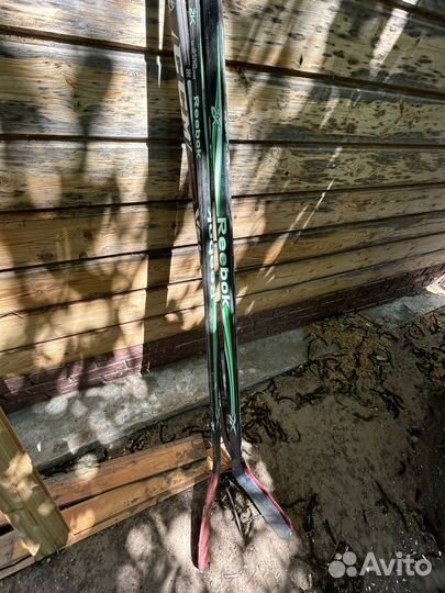 Клюшка хоккейная