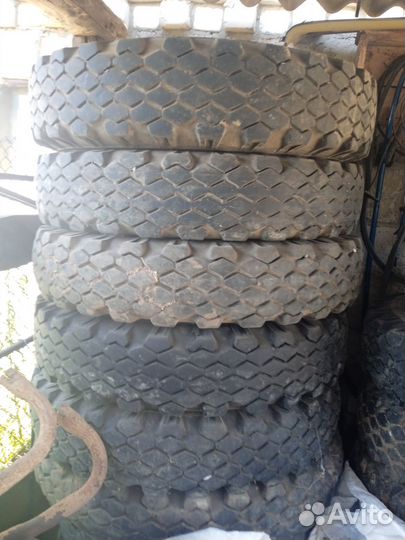 Резина на газ 53