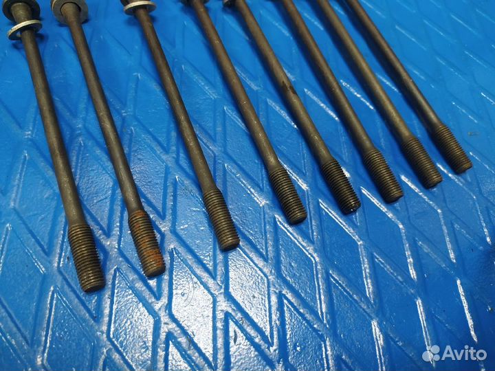 Болты гбц Suzuki SV400 SV400S SV650 SV650S