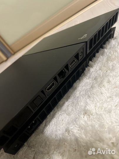 Sony PlayStation 4 FAT / PS Plus + 900 игр