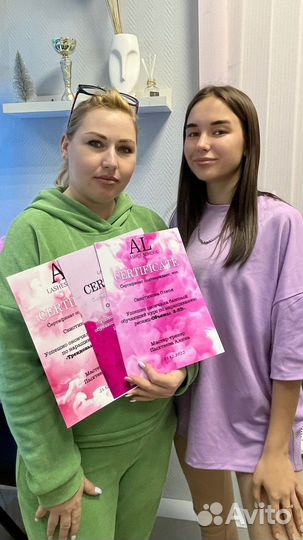 Обучение наращиванию ресниц