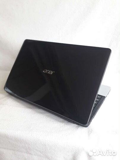 Шустрый ноутбук Acer, Intel 4Gb/250Gb