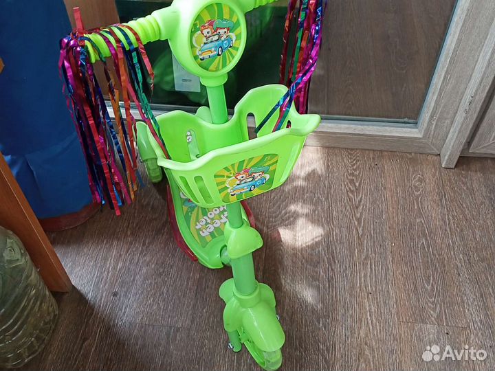 Самокат детский трехколесный новый