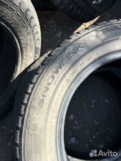 Triangle Snowlink TWT02 225/60 R17