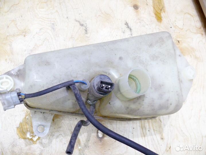 Бачок омывателя Вольво 850 1992-1997 4,5 L