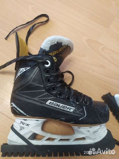 Хоккейные коньки bauer