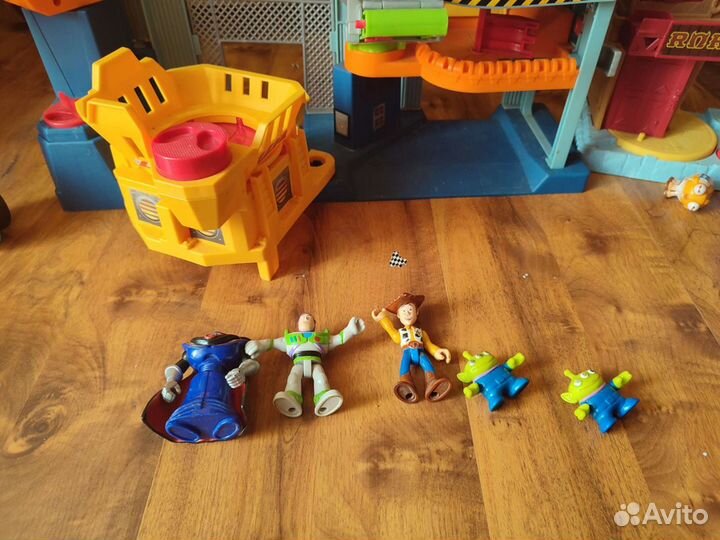 Развивающие игрушки fisher price Disney