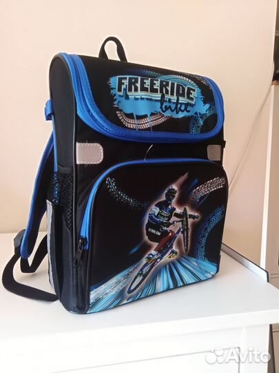 Рюкзак школьный новый для мальчика