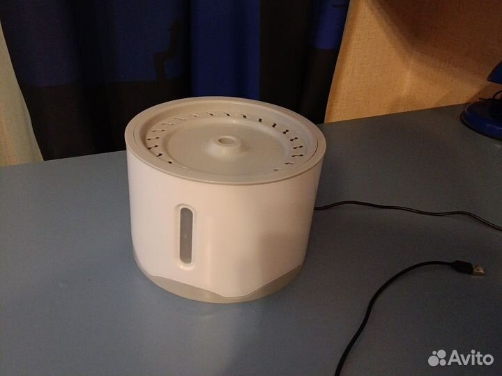 Фонтан поилка для кошек животных