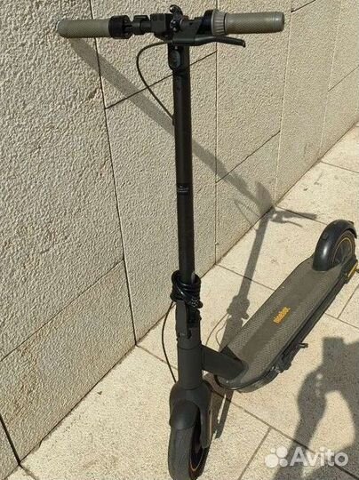 Электросамокат ninebot max g30