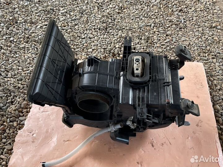 Корпус печки Mitsubishi Colt z34a