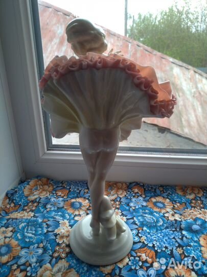 Фарфоровая статуэтка, Германия