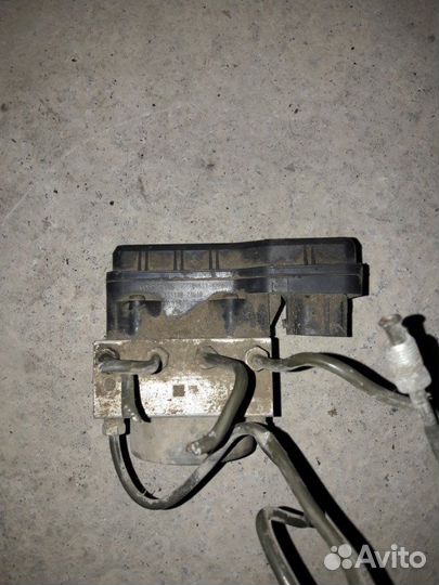 Блок ABS Toyota Corolla E150