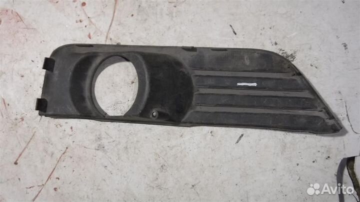 Решетка в бампер правая Ford Focus II 2005-2011