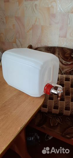 Канистра пластиковая с краном 5л для питьевой воды