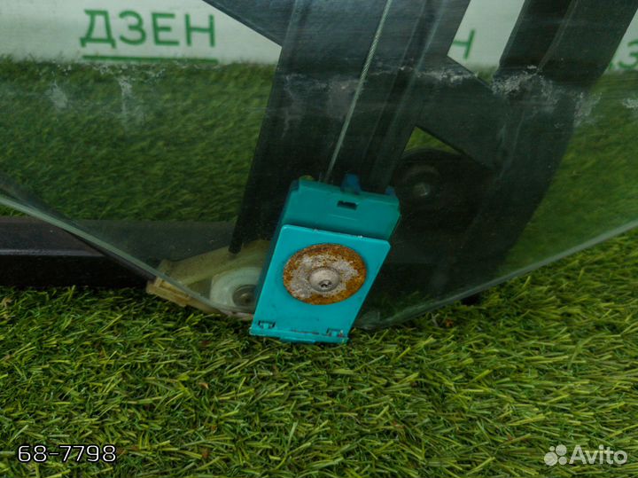 Стеклоподъемник левый передний Audi A6 C5 седан