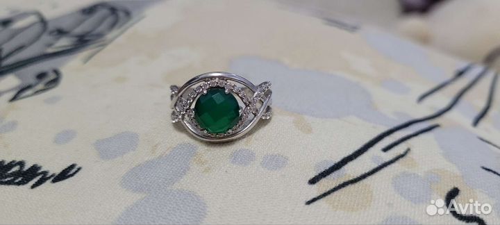 Серебряные кольца с натуральным камнем