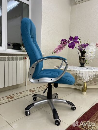 Компьютерное кресло