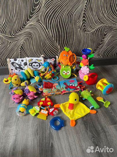 Развивающие игрушки пакетом