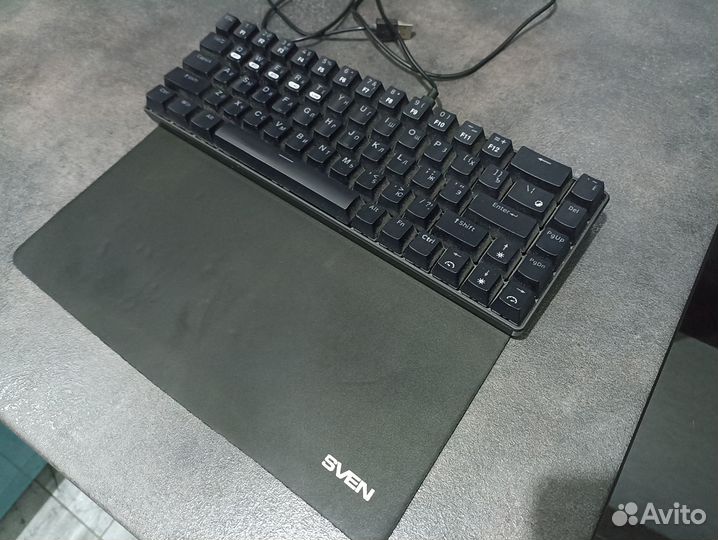 Игровая клавиатура с подсветкой