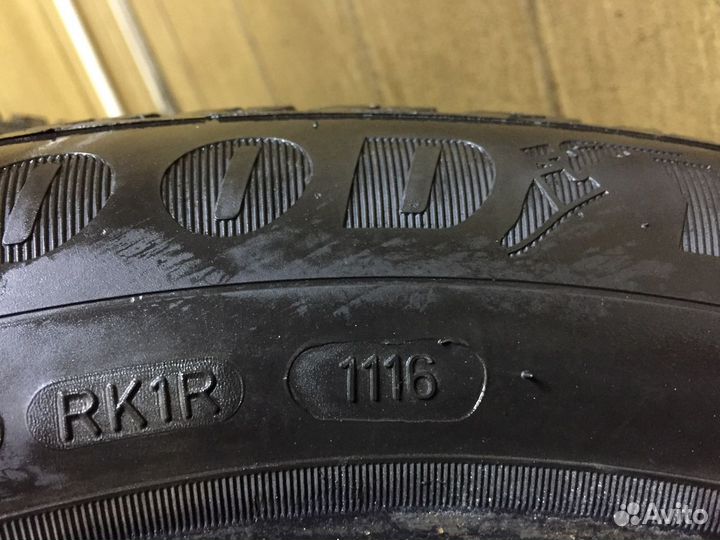 Goodyear UltraGrip Ice 2 195/65 R15