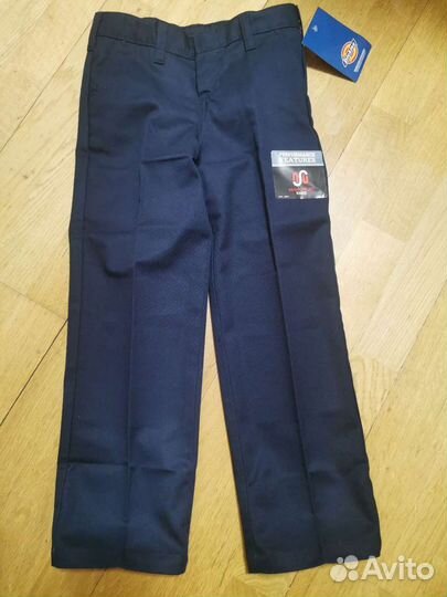 Брюки из плотной ткани. Новые