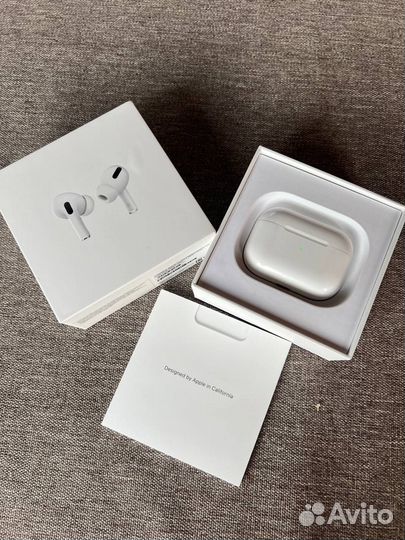Продам Apple AirPods Pro