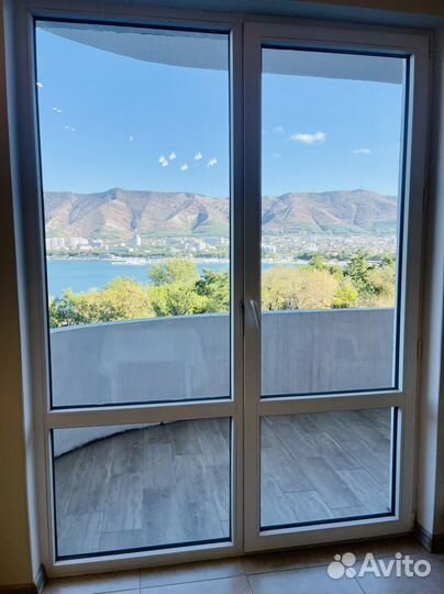 Балконный блок с дверью