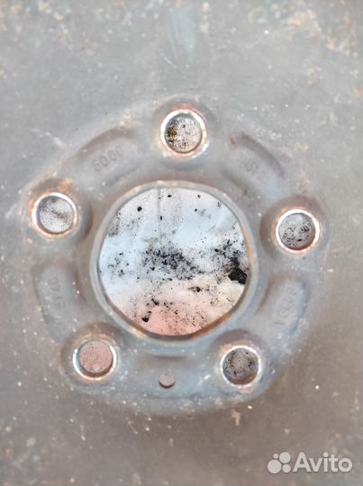 Продам диски с колпаками