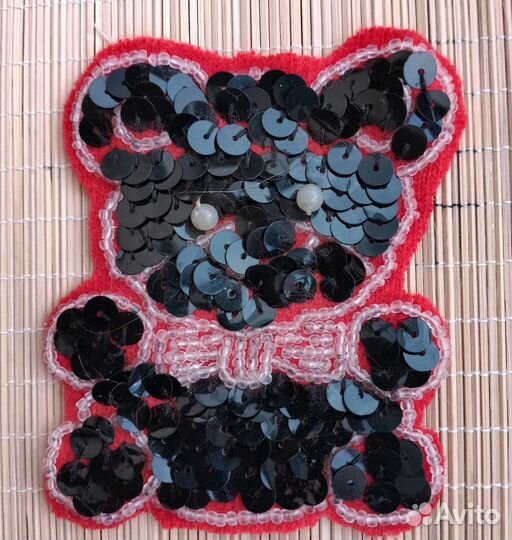 Аппликация на одежду