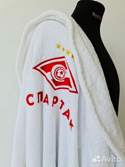 Махровый халат с именной вышивкой