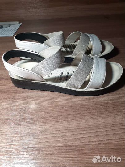 Сандалии