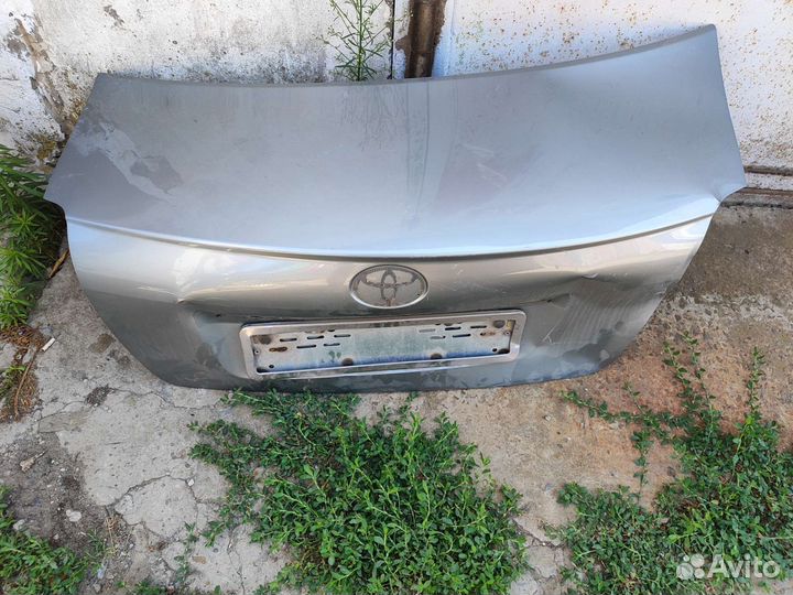 Крышка багажника. Бампер заднийtoyota avensis t250